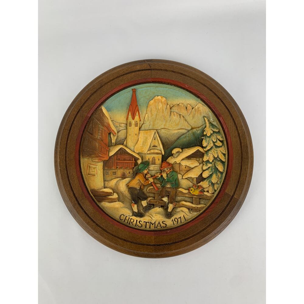 ANRI Christmas in St. Jakob in Gröden 1971 Collector Wall Plate 8123 Schmid Bros